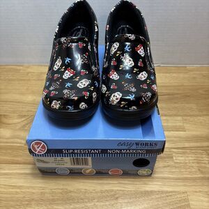 Easy Work Nurse Clogs Wide Shoes 10 W Slip Resist Leeza Festive Skulls Patent